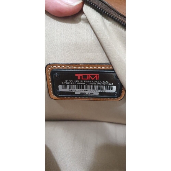 Tumi Beacon Hill Irving Slim Briefs Business Tan Leather Messenger Bag - Picture 13 of 16